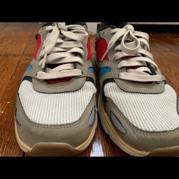 Men’s Sneakers - Picture 4 of 6